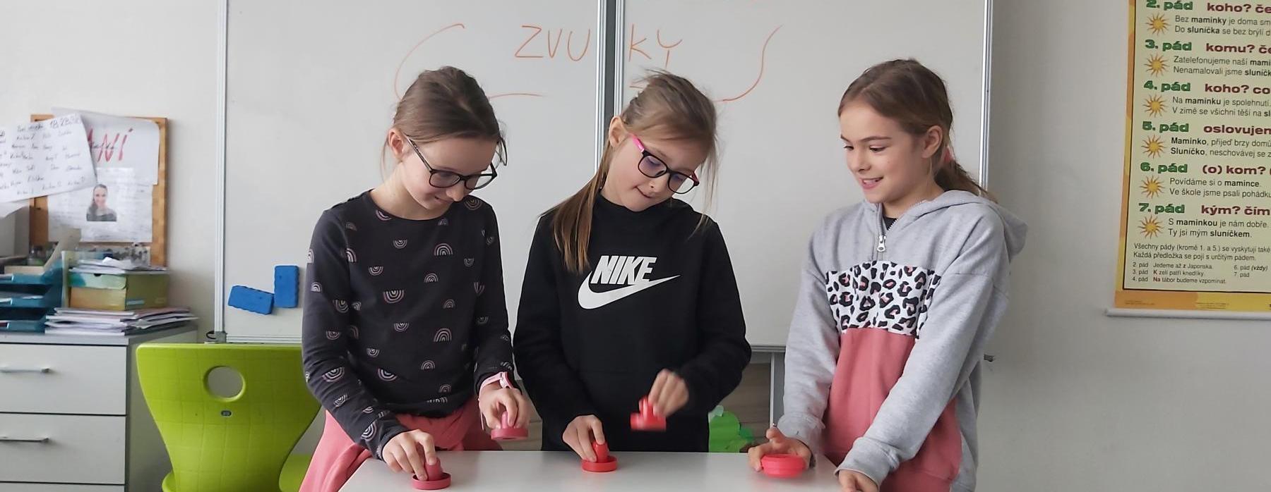 Hudební soutěž Zvuky (3. B)