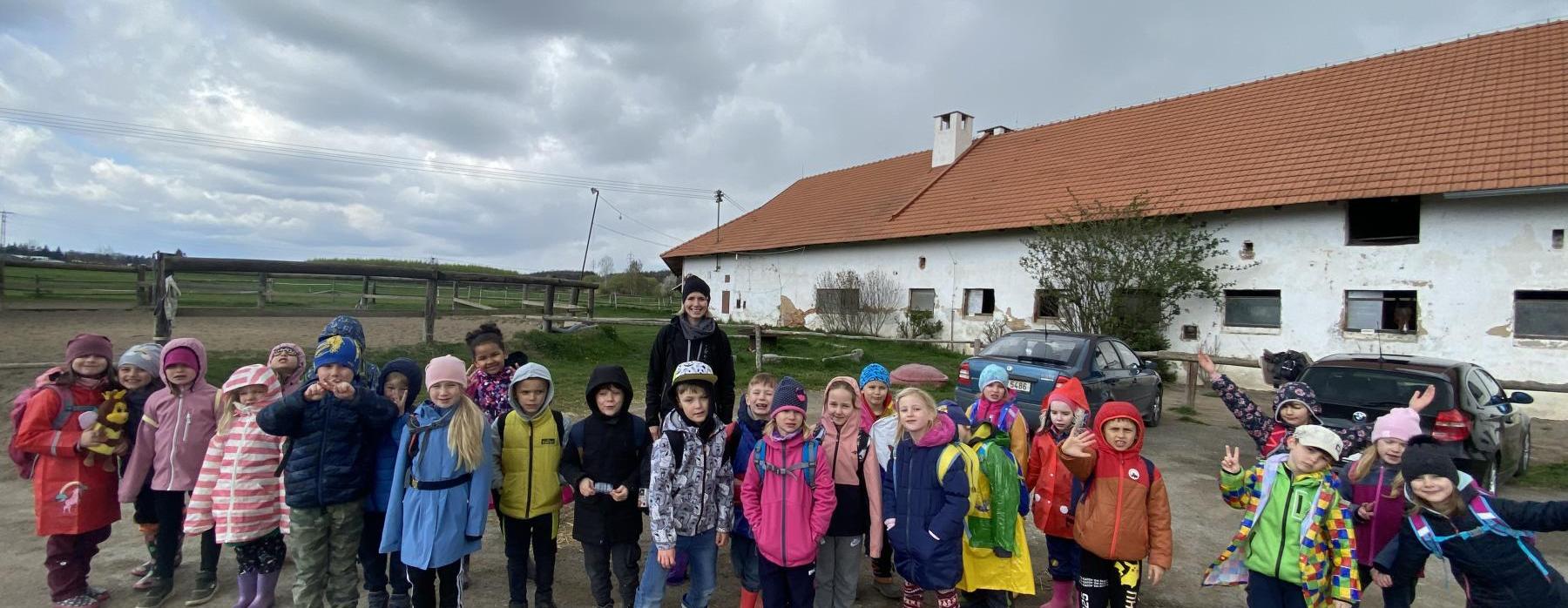 Třídní den ve stáji