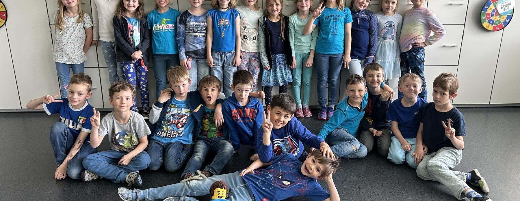 Velikonoční tvoření a barevné dny (1.A)