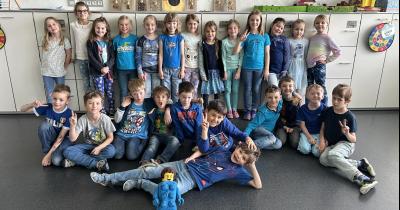 Velikonoční tvoření a barevné dny (1.A)